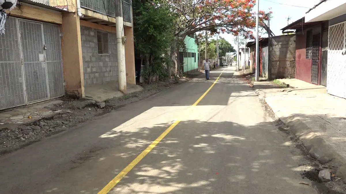 Managua: familias reciben nuevas calles rehabilitadas en Villa Reconciliación Sur