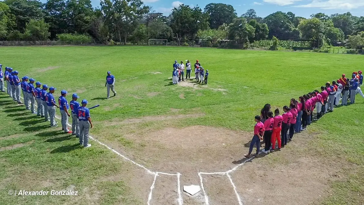 Potosí inaugura mejoras en estadio de béisbol en Ochomogo-San Rafael
