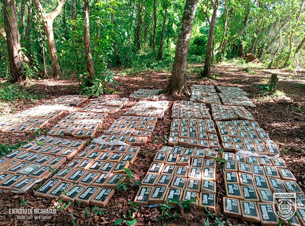 Ejército de Nicaragua frustra traslado de droga y ocupa cargamento de cocaína