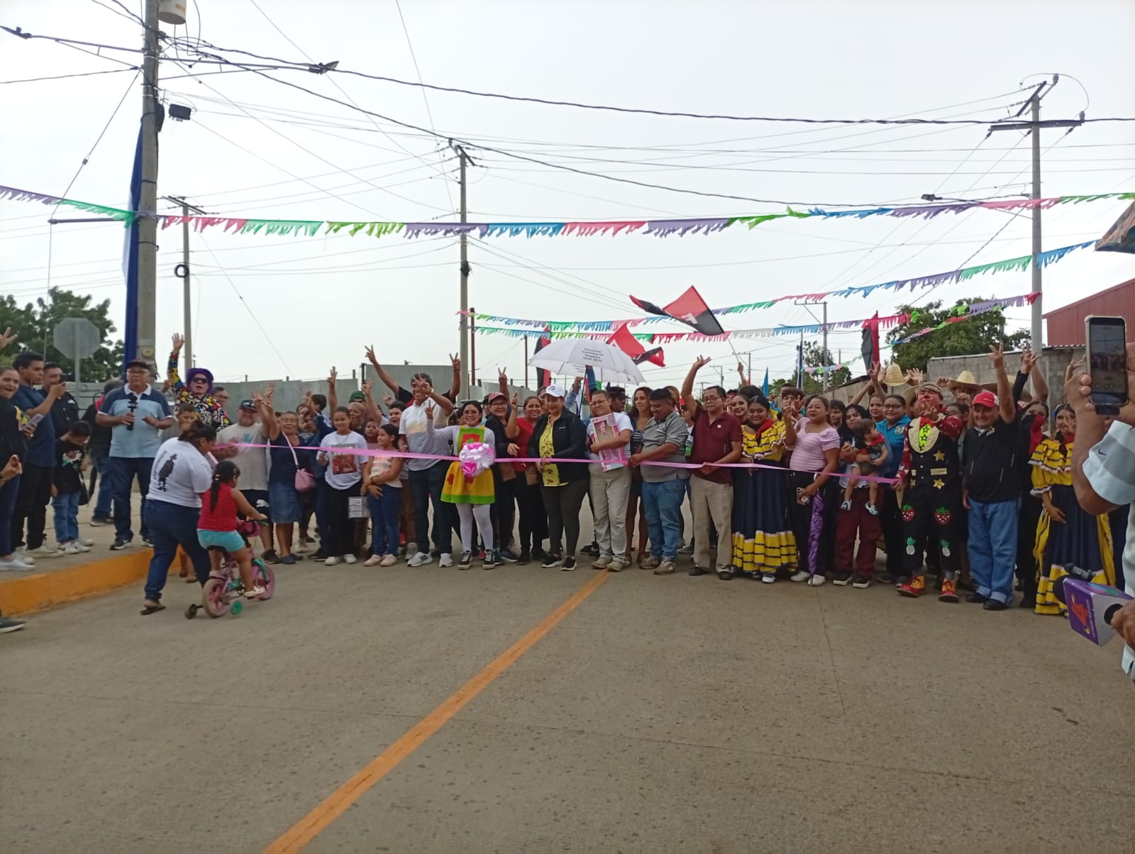 Inauguran nuevas calles y obras de drenaje pluvial en Villa Jerusalén
