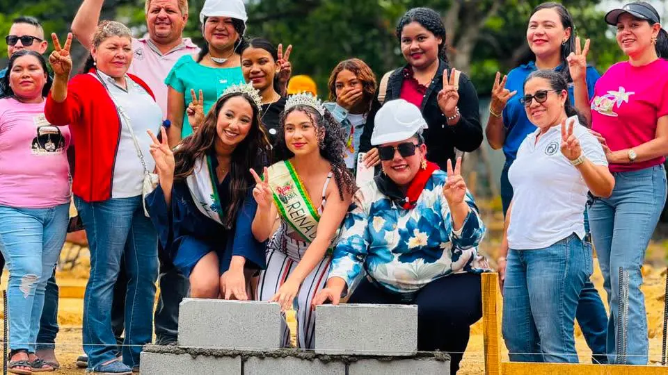 Colocan primera piedra del nuevo edificio del Marena en Somoto