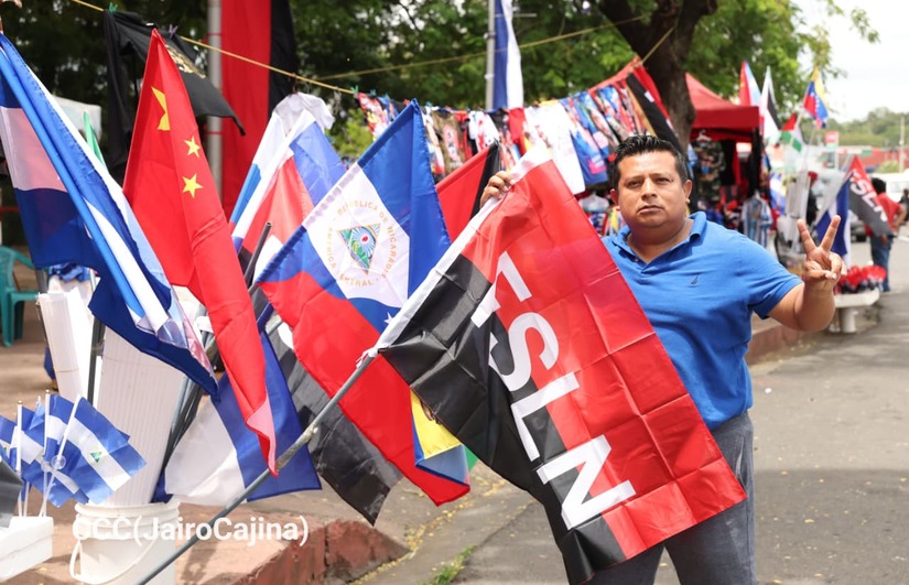 Comerciantes reportan alta demanda de artículos del 47/19