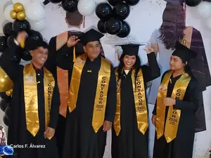 Graduación de 302 nuevos bachilleres técnicos en contabilidad