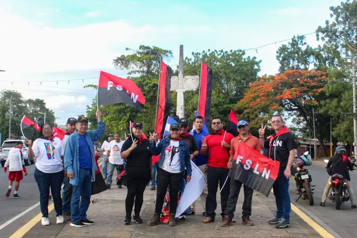 Masaya da la bienvenida a Julio Victorioso con diana y caravana motorizada