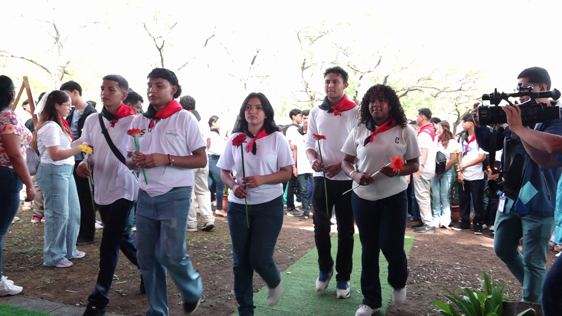 Managua: juventud rinde homenaje a los héroes del 23 de julio