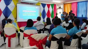 Certifican a docentes sobre historia, soberanía y dignidad nacional