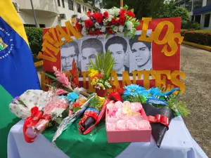 Estudiantes de Bluefields honran la memoria y legado de la juventud nicaragüense